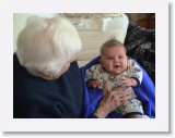 DSC00931 * A chat with granny * 1152 x 864 * (499KB)